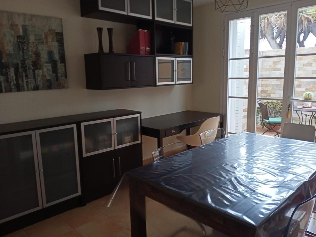 Cheerful 3 Bedroom Town House With Garage Tegueste Bagian luar foto