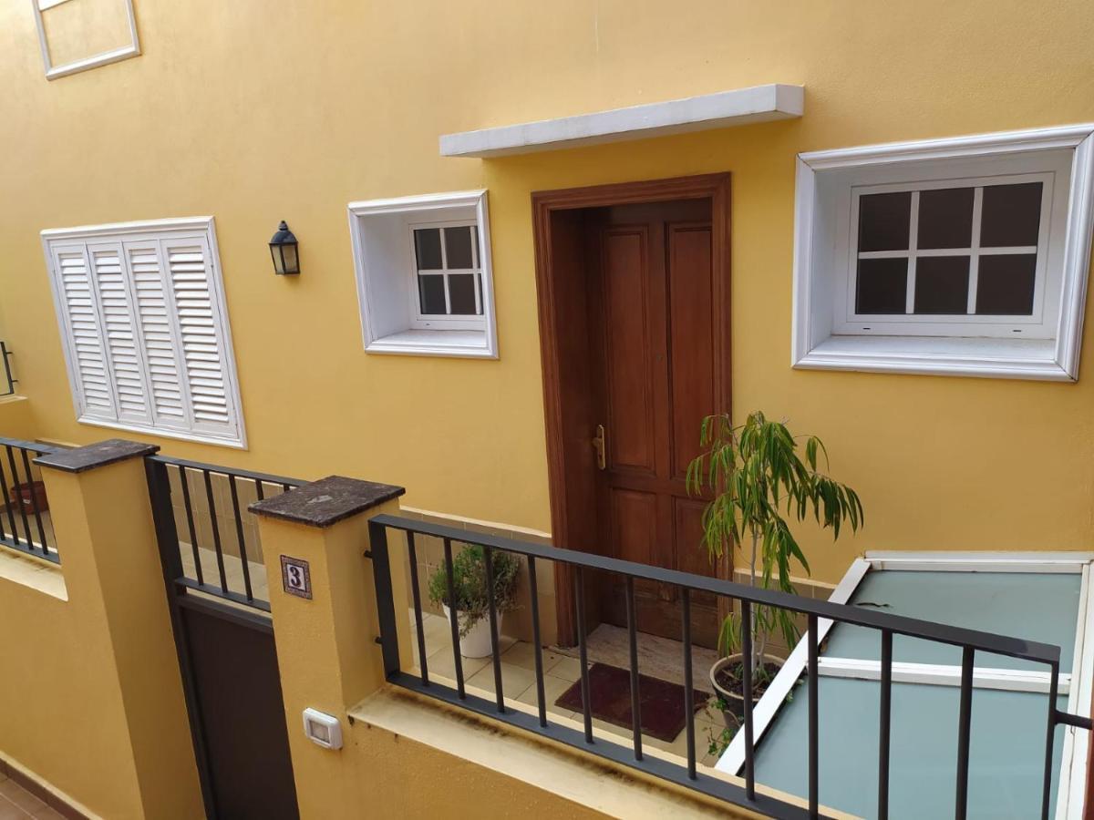 Cheerful 3 Bedroom Town House With Garage Tegueste Bagian luar foto