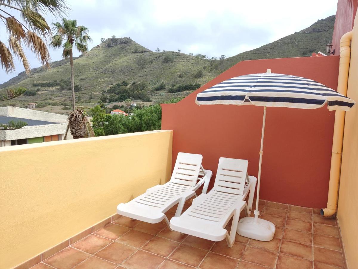 Cheerful 3 Bedroom Town House With Garage Tegueste Bagian luar foto